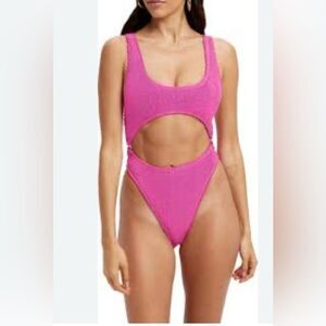 Good American Always pink gold NWT Size 1/2